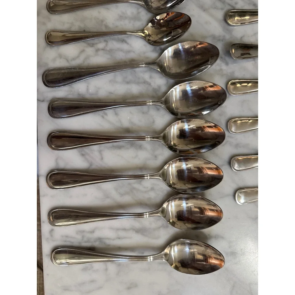 Gibson Stainless Pendant Set of 34 Pieces Teardrop Border Silverware Lot